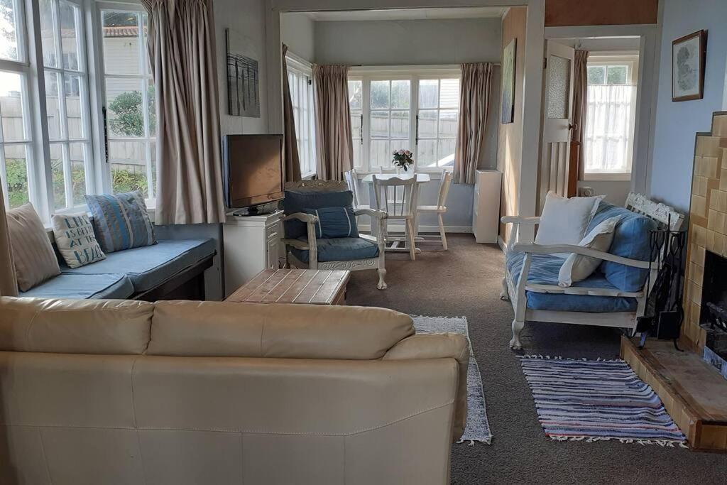 Beachfront Bliss Paraparaumu Exteriör bild