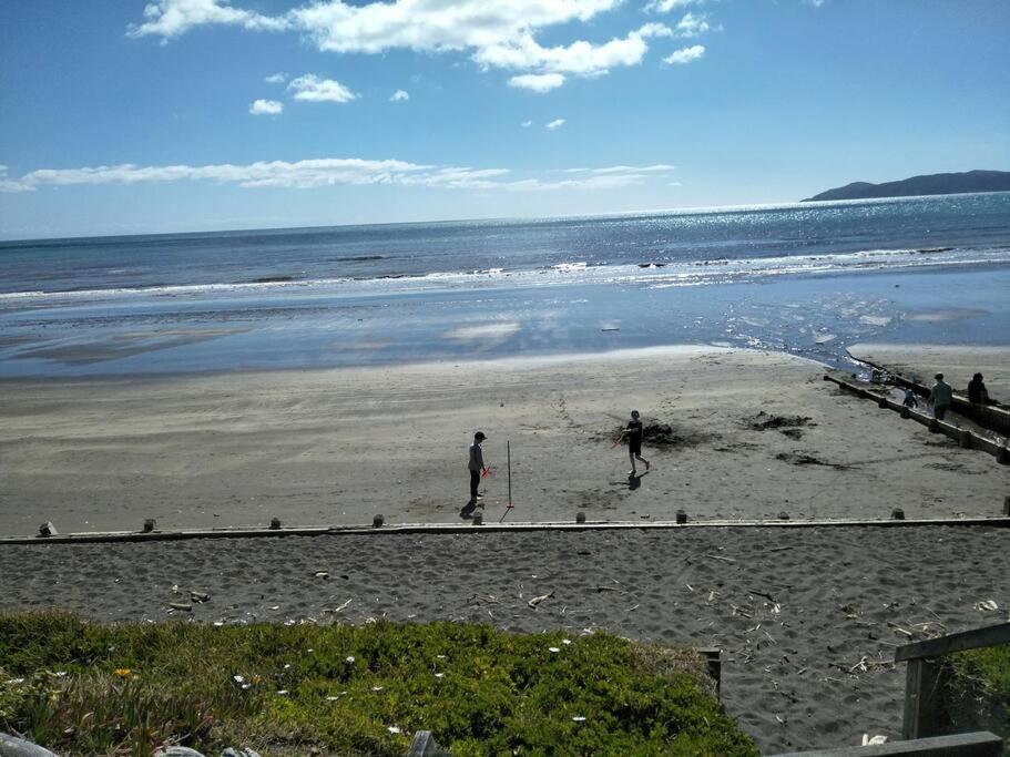 Beachfront Bliss Paraparaumu Exteriör bild