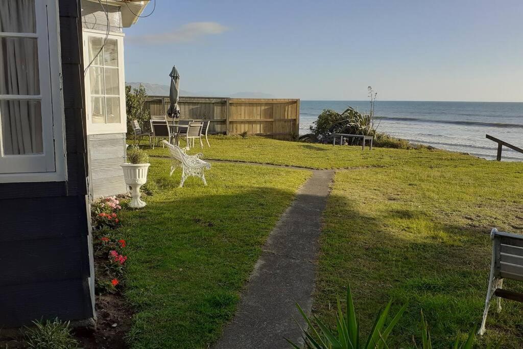 Beachfront Bliss Paraparaumu Exteriör bild